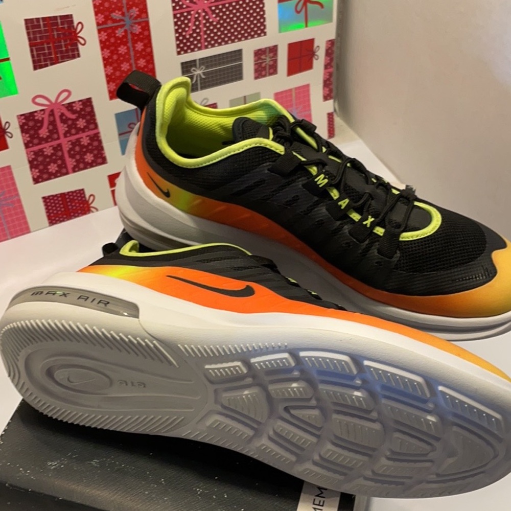 GentlyUsed Nike Air Max Axis Sunset Volt Shoes - Picture 8 of 16